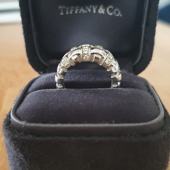 White gold ring - Picture 2 of 5